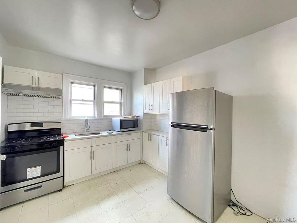 27-37 Curtis Street, East Elmhurst, NY 11369 — photo 3