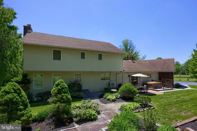 139 JOANNA RD, Morgantown, PA 19543