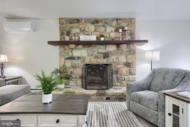 139 JOANNA RD, Morgantown, PA 19543