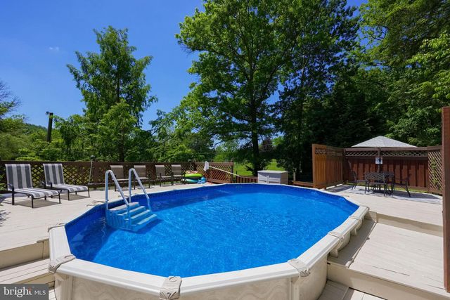 139 JOANNA RD, Morgantown, PA 19543