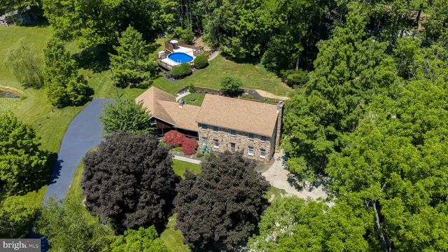 139 JOANNA RD, Morgantown, PA 19543