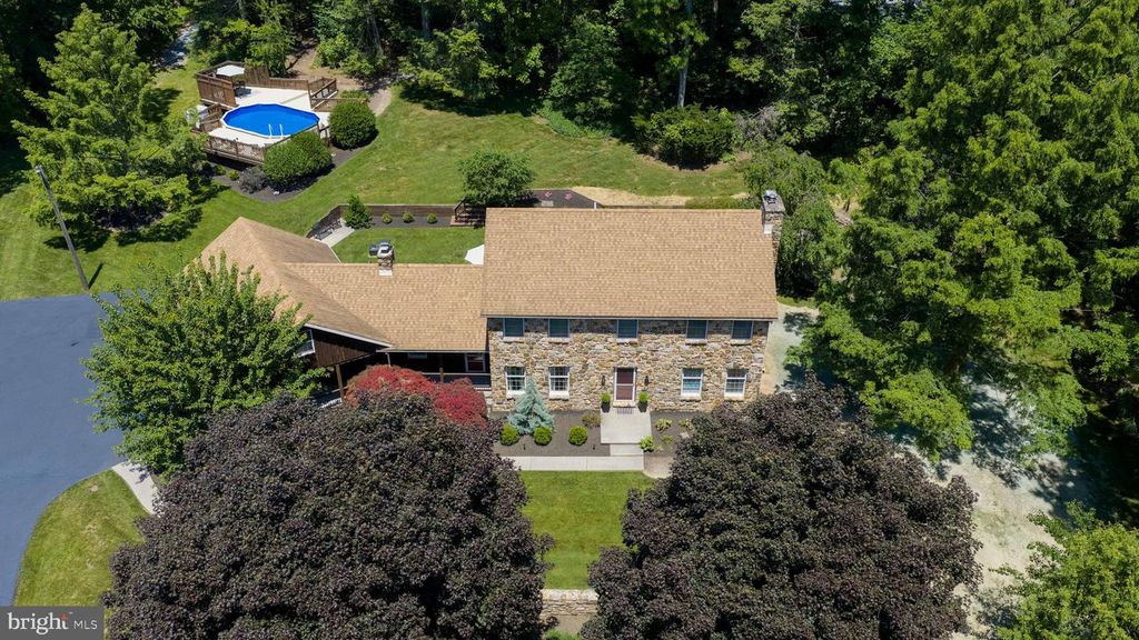 139 JOANNA RD, Morgantown, PA 19543