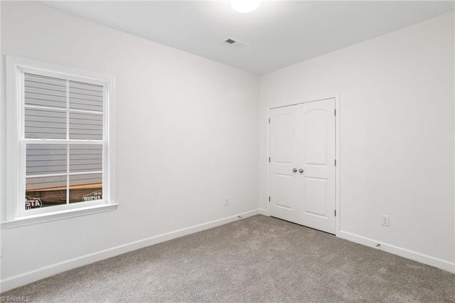 1716 Creekline Drive, Kernersville, NC 27284