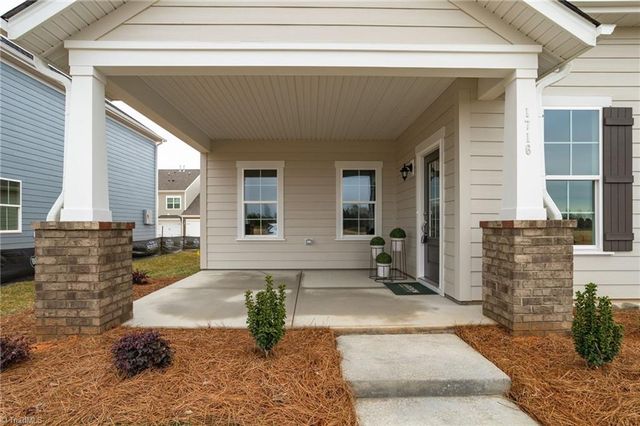 1716 Creekline Drive, Kernersville, NC 27284