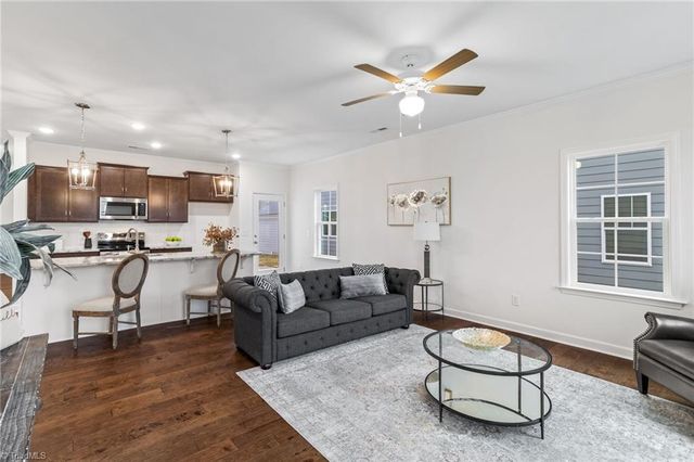 1716 Creekline Drive, Kernersville, NC 27284