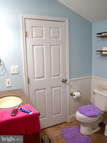 440 WHISKEY RUN RD, Newville, PA 17241