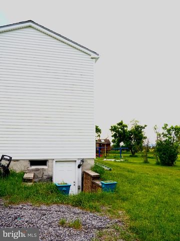 440 WHISKEY RUN RD, Newville, PA 17241