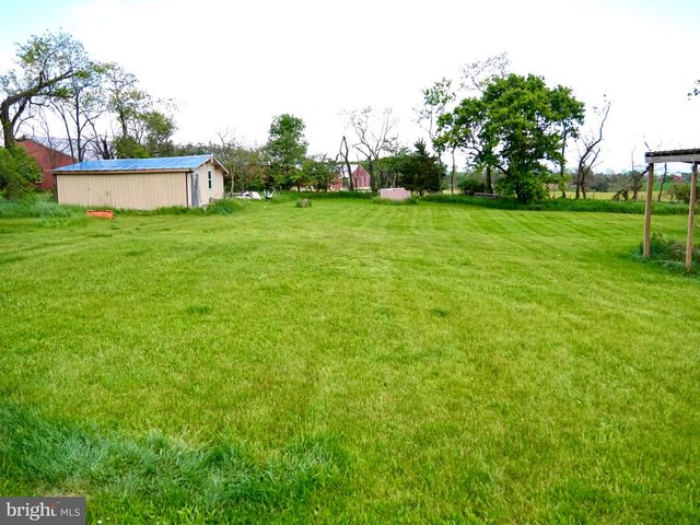 440 WHISKEY RUN RD, Newville, PA 17241
