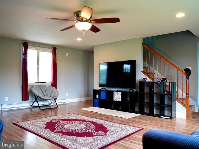 440 WHISKEY RUN RD, Newville, PA 17241