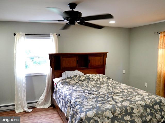 440 WHISKEY RUN RD, Newville, PA 17241