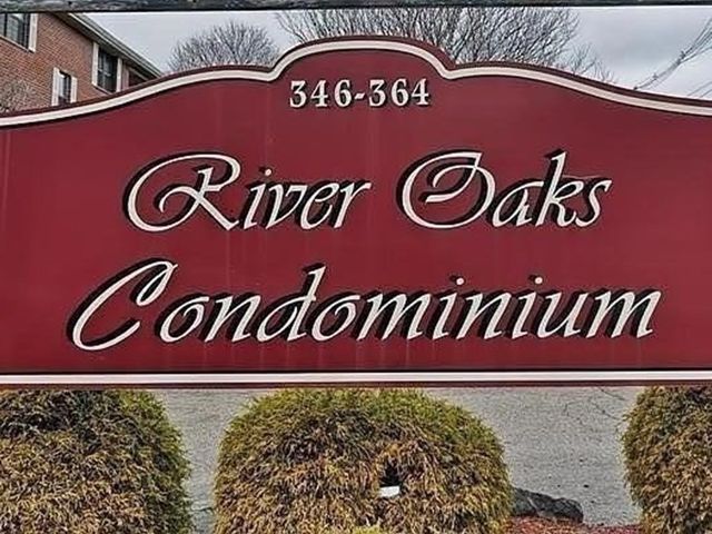 356 Neponset St L, Canton, MA 02021