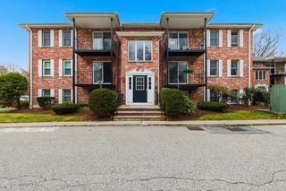 356 Neponset St L, Canton, MA 02021