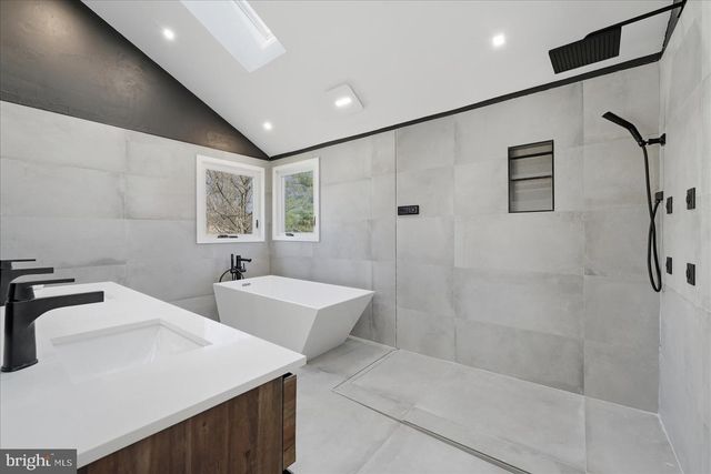 13604 GLADWYN CT, Chantilly, VA 20151