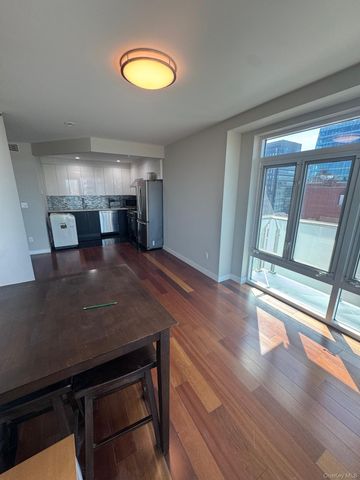14238 37th Avenue 8B, Flushing, NY 11354