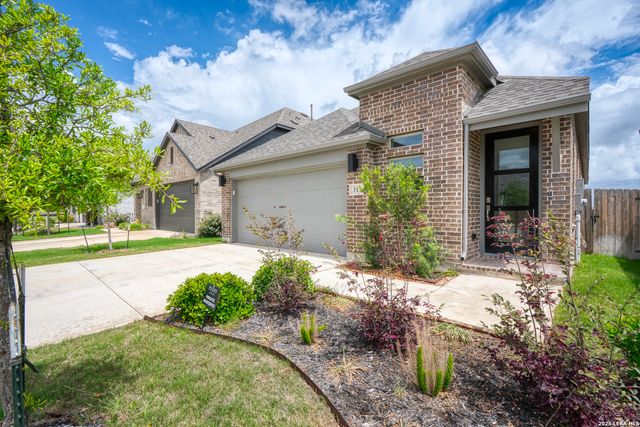 311 BALATON LK, New Braunfels, TX 78130
