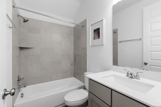 311 BALATON LK, New Braunfels, TX 78130