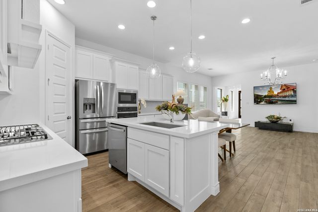311 BALATON LK, New Braunfels, TX 78130