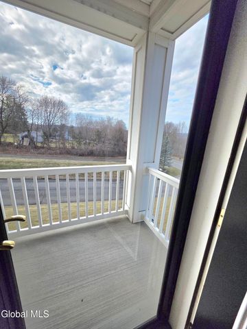 208 N Ridge 208, Troy, NY 12182