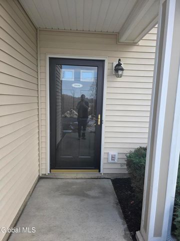208 N Ridge 208, Troy, NY 12182
