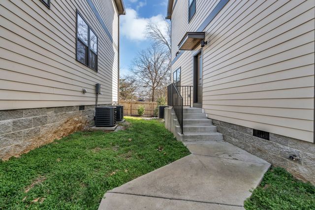 405 Marshall St Unit 3, Nashville, TN 37207