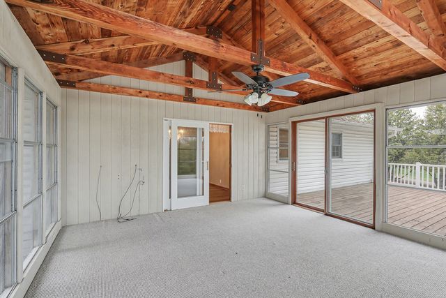 2140 Idaho Drive, Pella, IA 50219