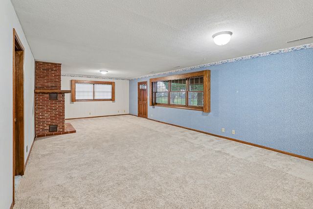 2140 Idaho Drive, Pella, IA 50219