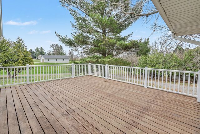 2140 Idaho Drive, Pella, IA 50219