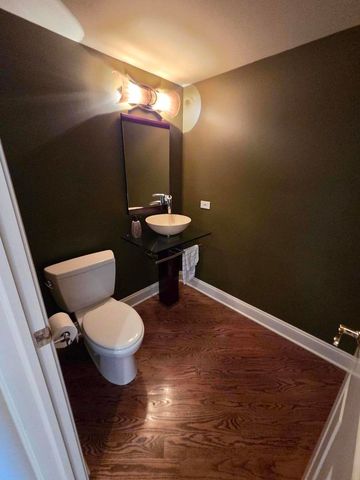 886 S Insignia Court 886, Palatine, IL 60067