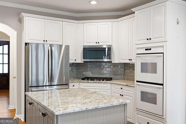 1170 Parkview Lane NW, Kennesaw, GA 30152