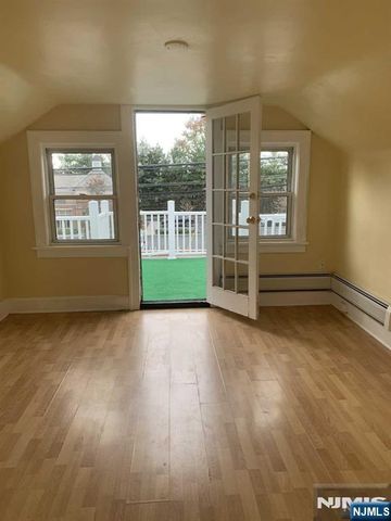 10 E Passaic Street 2, Rochelle Park, NJ 07662