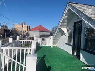 10 E Passaic Street 2, Rochelle Park, NJ 07662