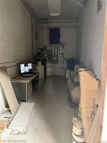 23524 E Fenkell Street, Detroit, MI 48223