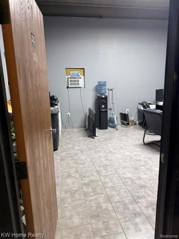 23524 E Fenkell Street, Detroit, MI 48223