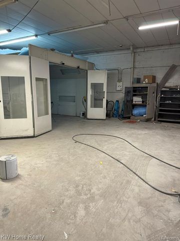 23524 E Fenkell Street, Detroit, MI 48223