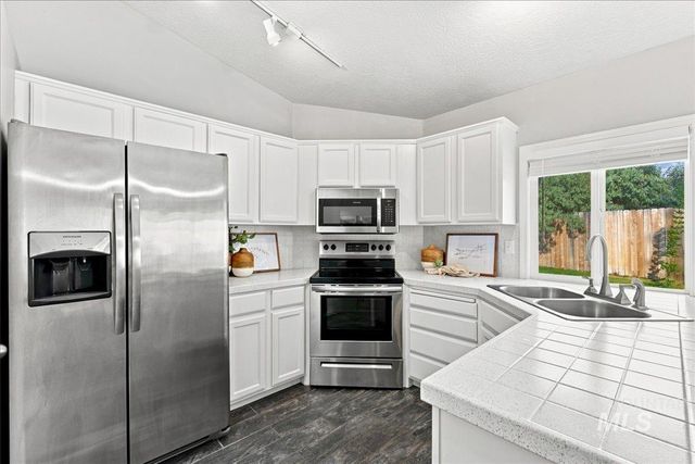 4200 E Carnation Court, Boise, ID 83716