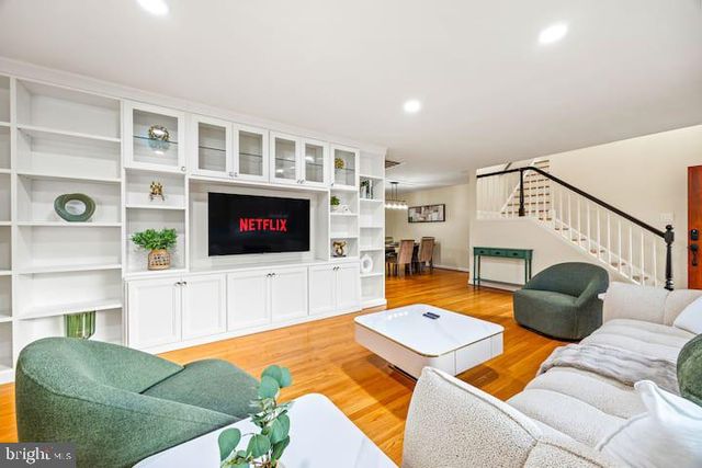 2617 N STEVENS ST, Alexandria, VA 22311