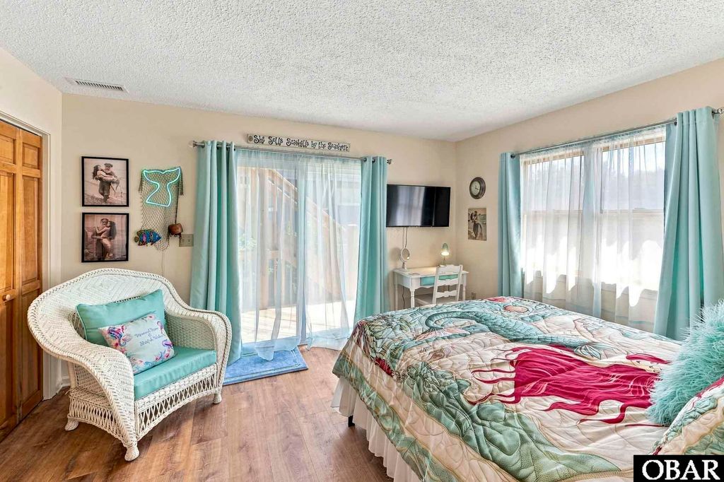 Image 27 of property listing at 747 Willet Court, Corolla, NC 27927
