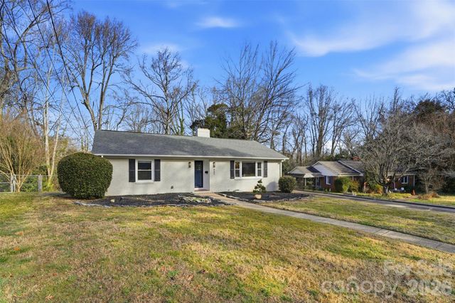 931 Hickory Nut Street, Charlotte, NC 28205