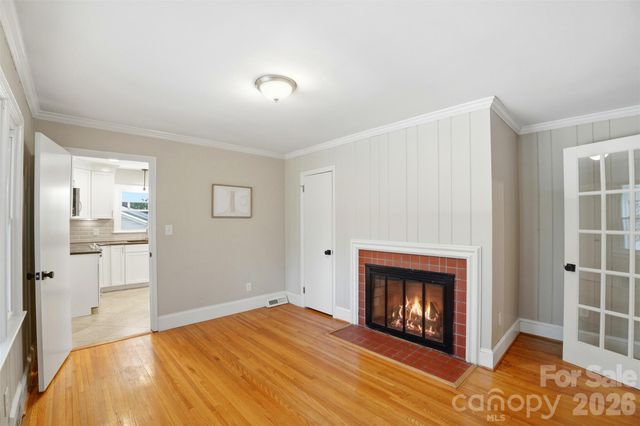 931 Hickory Nut Street, Charlotte, NC 28205