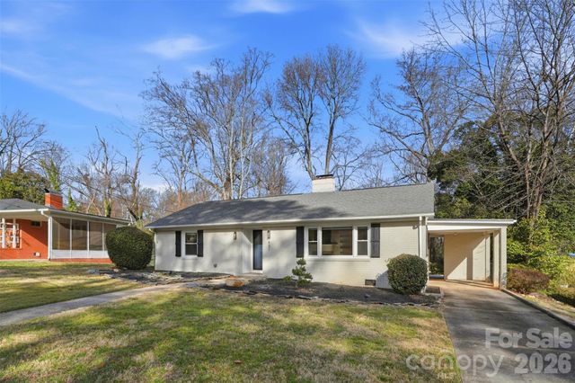 931 Hickory Nut Street, Charlotte, NC 28205