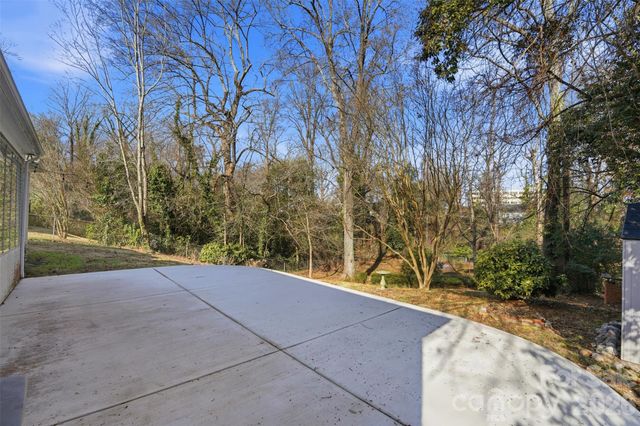 931 Hickory Nut Street, Charlotte, NC 28205