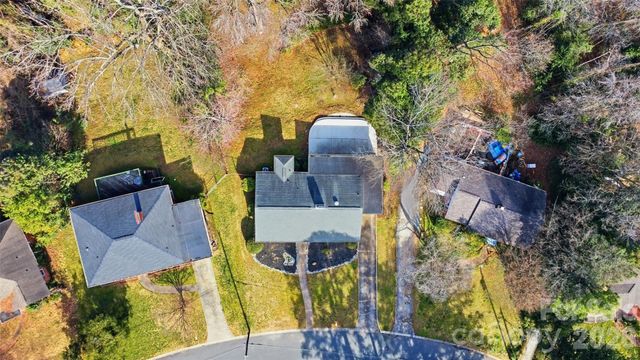 931 Hickory Nut Street, Charlotte, NC 28205