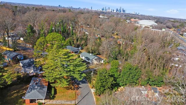 931 Hickory Nut Street, Charlotte, NC 28205
