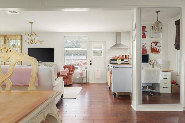 1507 Corona DR, Austin, TX 78723