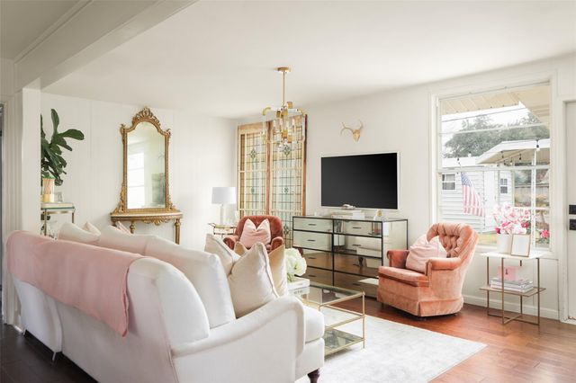 1507 Corona DR, Austin, TX 78723