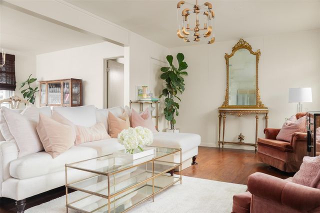 1507 Corona DR, Austin, TX 78723