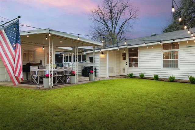 1507 Corona DR, Austin, TX 78723