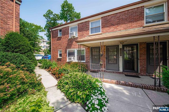 2209 Center Avenue A, Fort Lee, NJ 07024