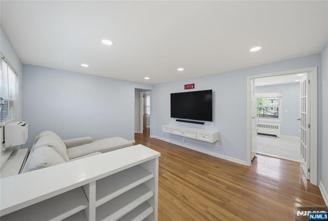 2209 Center Avenue A, Fort Lee, NJ 07024