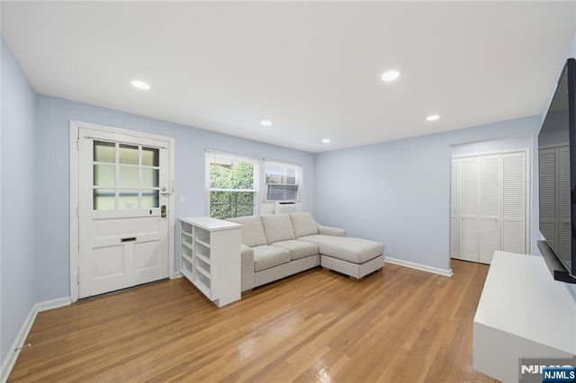 2209 Center Avenue A, Fort Lee, NJ 07024
